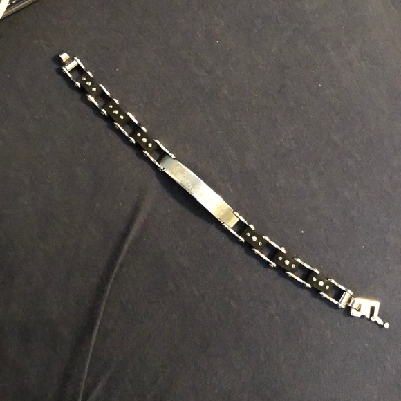 Engraved faux bike chain bracelet - Picture 1 of 3